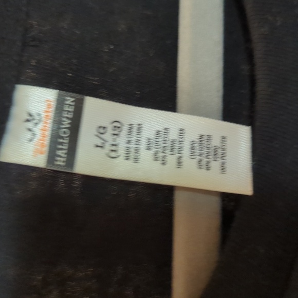 Light up Halloween sweatshirt size large - Picture 3 of 3